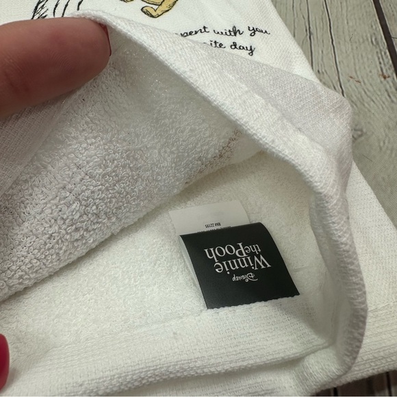 NWT Disney Winnie the Pooh tigger eeyore piglet 2pc cotton kitchen Towel - Picture 5 of 7